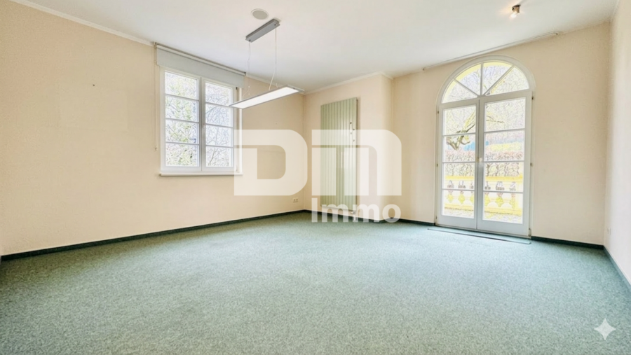 Modernisierte 1 bis 2 Familien Stadtvilla mit Maisonettewohnung in Traumlage mit Panoramablick - EG Zimmer 2 / Zugang Terrasse